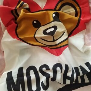 ❗Moschino Signature Teddy Bear Heart Silk Square Scarf❗